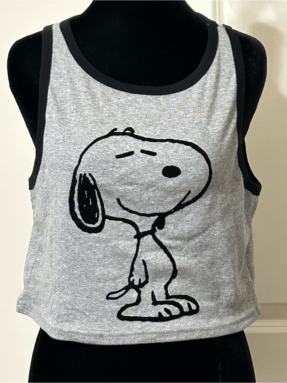 Peanuts Gray & Black Snoopy Graphic Tank Top